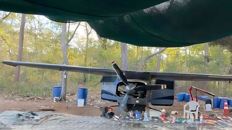Hallan pista clandestina y avioneta durante operativo en San Matías