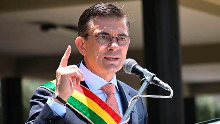 Desaparece página oficial de Rodrigo Paz Pereira en Facebook