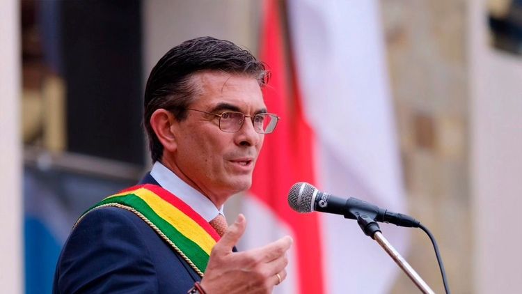 Rodrigo Paz destaca estabilización del dólar y ordenamiento del sector público tras la crisis de 2025