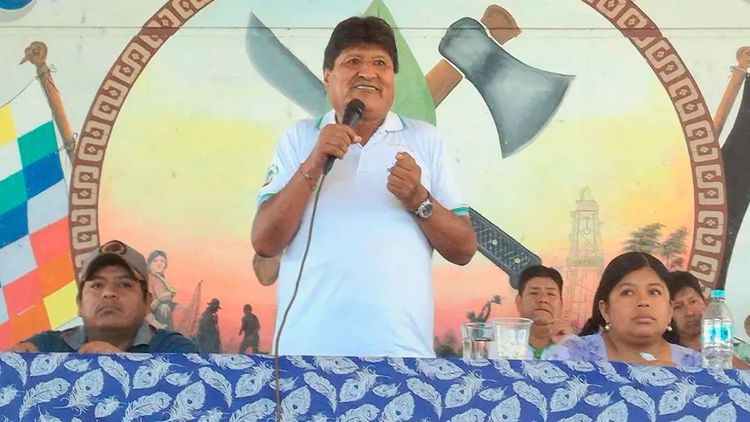 Evo Morales revela que tuvo un revólver bañado en oro