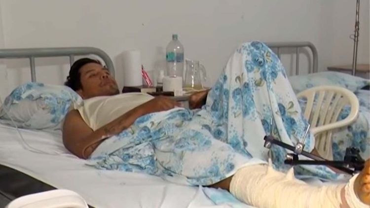 Motociclista herido pide ayuda tras accidente en Santa Cruz