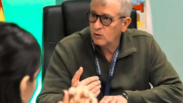 Marinkovic sugiere privatizar combustibles ante filas por diésel