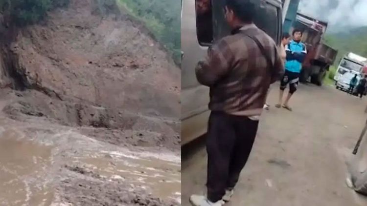 Mazamorra deja intransitable la carretera Asunta–Chulumani