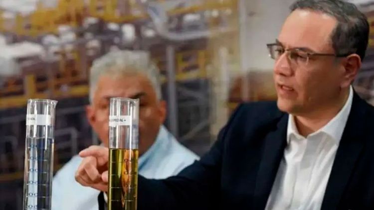 Diputados de Alianza Popular denuncian al presidente de YPFB por supuesto sobreprecio en compra de carburantes