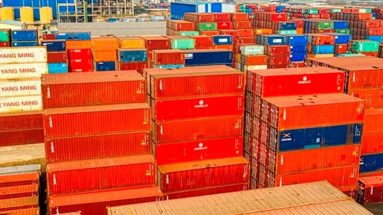 Colombia impone aranceles del 100% a Ecuador en medio de crisis diplomática