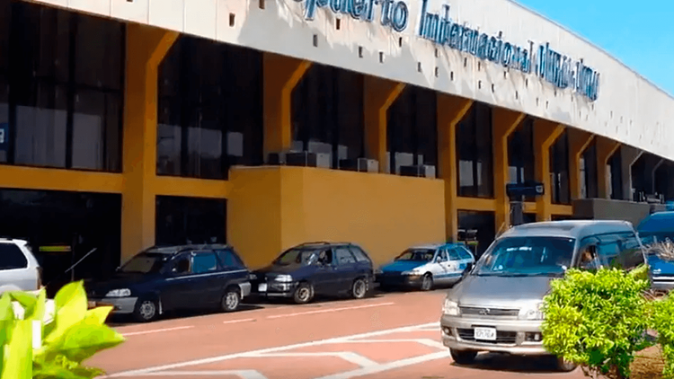 Caso maletas: tres exfuncionarios de Aduana asisten a audiencia cautelar por uso indebido de influencias