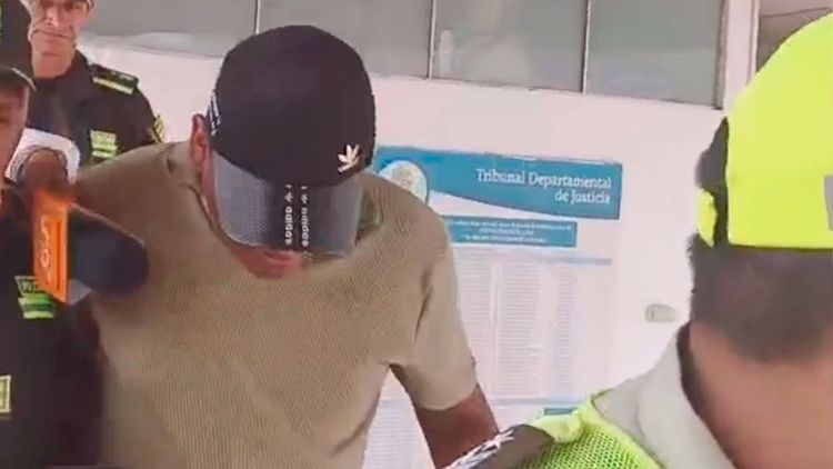 Chofer que atropelló a estudiante se defenderá en libertad en Santa Cruz