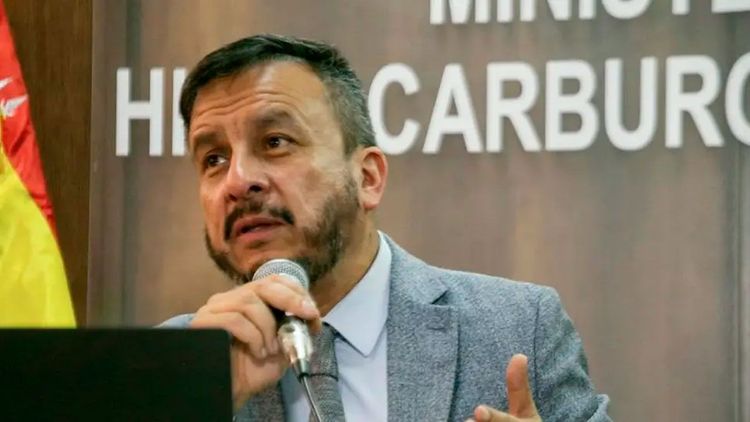 Medinaceli responde a Doria Medina y atribuye problemas del combustible a gestiones pasadas