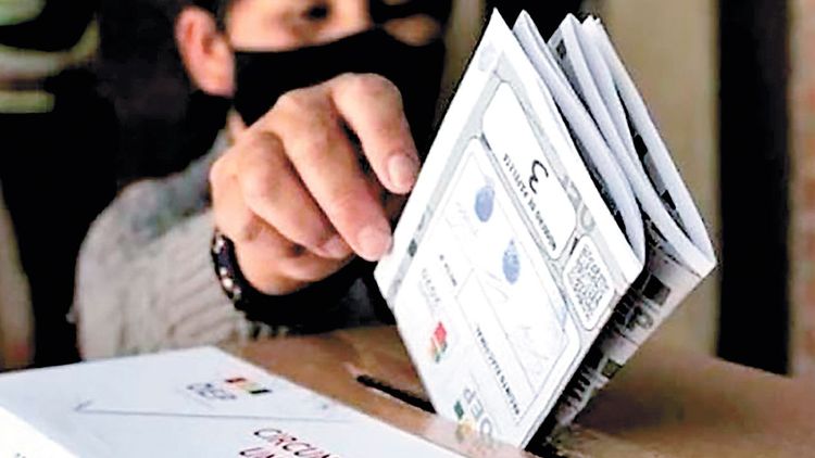 El tse prohíbe el uso de celulares al  momento de votar este 19 de octubre