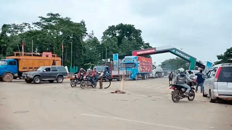 Se Levanta El Bloqueo En Yapacaní Y Se Reanudan Viajes Hacia El Occidente Del País