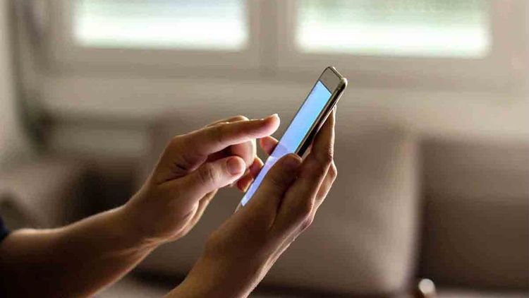Policía alerta por robo de datos mediante falsas apps de fútbol y K-dramas