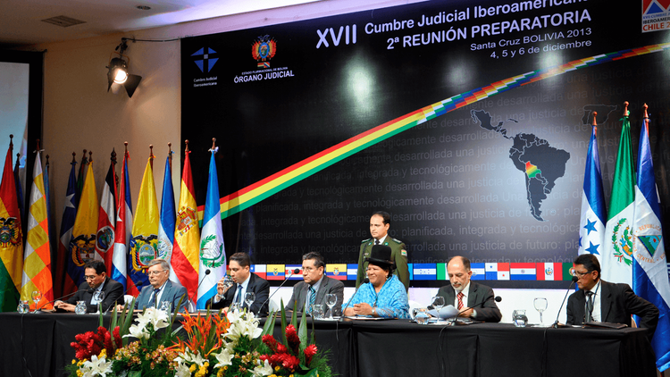 Sucre recibe el Primer Diálogo Interinstitucional para la Reforma Judicial, sin los magistrados autoprorrogados