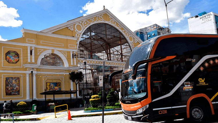 Pasajes suben hasta 30% para viajar  a los Valles cruceños por Carnaval