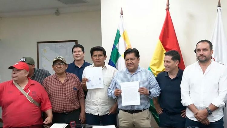 Productores suspenden bloqueos tras acuerdo por créditos