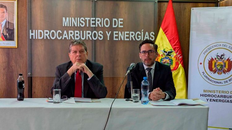 Gobierno consolida comisión para impulsar desarrollo de los salares