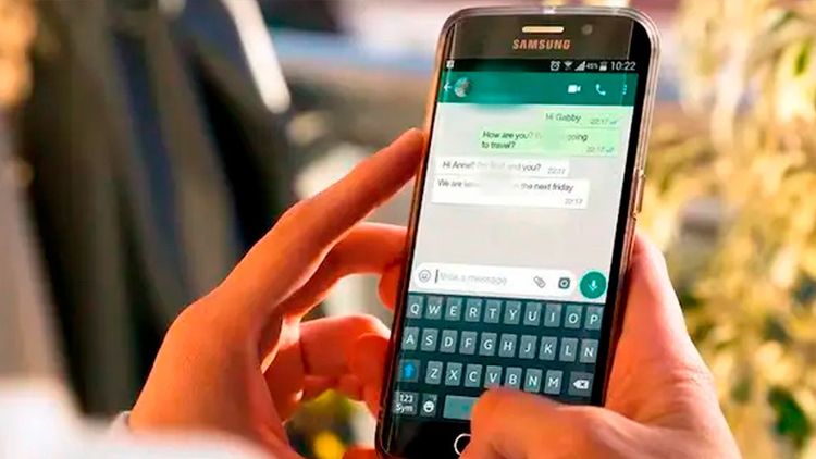 Le pidió que lo llamara al  divorciarse… y cuando pasó, entró  en pánico