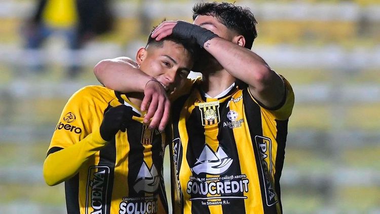 The Strongest golea a Real Oruro y mete presión a los líderes
