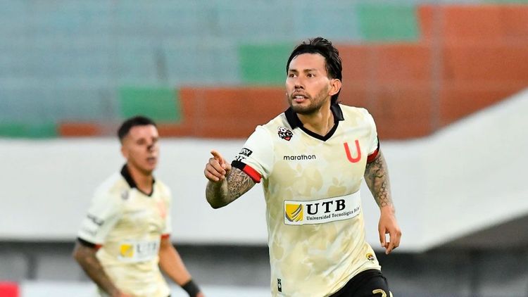 FC Universitario remonta y vence 3-1 a Independiente Petrolero
