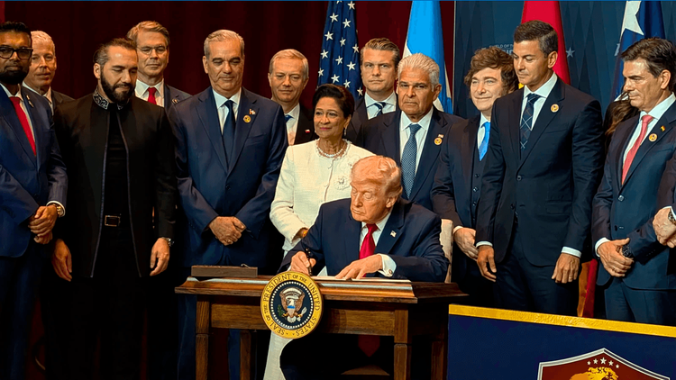 Líderes firman documento de la “Coalición de las Américas contra los cárteles”