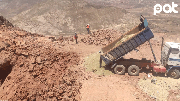 Comibol rellena hundimientos en el Cerro Rico